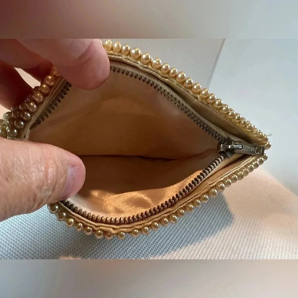 VINTAGE: Art-Deco ladies beaded coin purse. - Picture 4 of 13